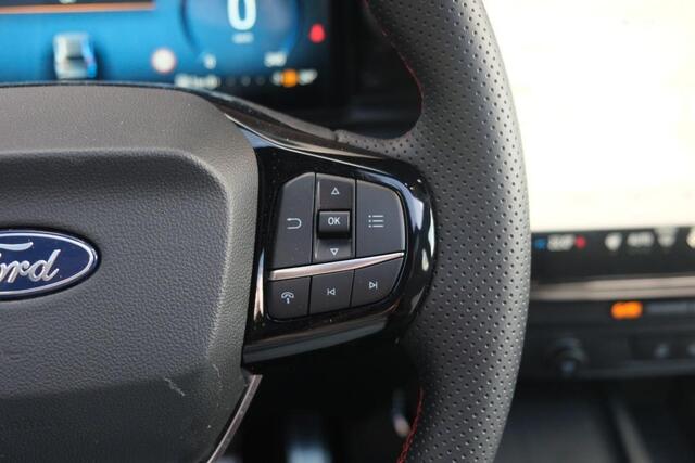 Ford PUMA 1.0 EcoBoost Hybrid 155pk Aut. ST-Line X | Nieuw Model ! | Adaptive Cruise | 360° Camera | Panoramadak | Elektrische Achterklep | Trekhaak | Winter Pakket