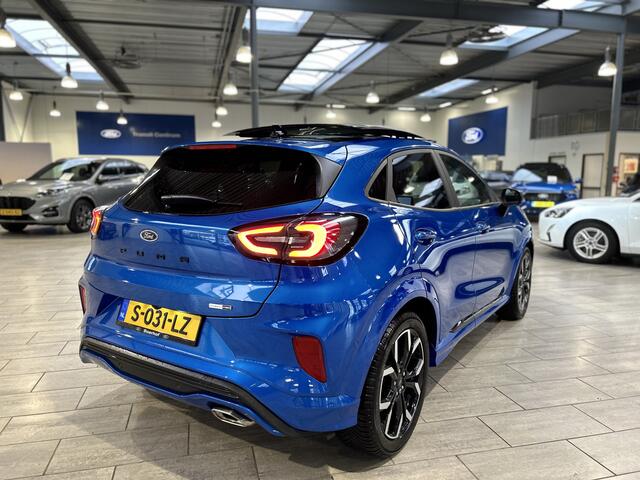 Ford PUMA EcoBoost Hybrid 125 pk ST-Line X | Pano | Winter Pack | Camera | LED | El. a. klep | Adapt. cruise | 1e eig. | 100% dealer onderh.