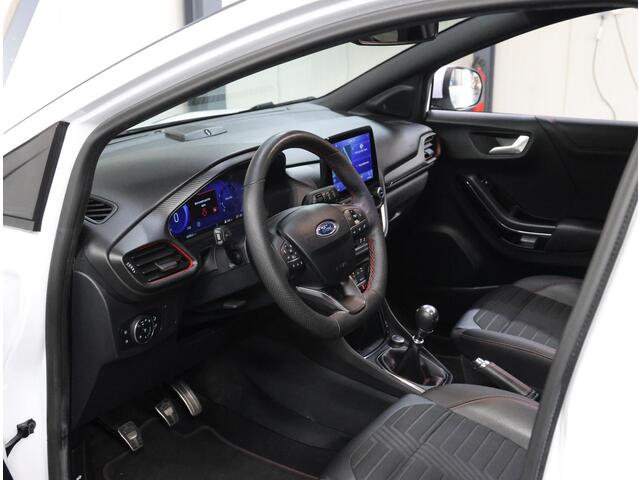 Ford PUMA 125PK Hybrid ST-Line X | AppleCarplay/AndroidAuto | Armsteun | B&O | Winterpack | Camera | Climate Control | Adaptieve Cruise Control | Dodehoekdetectie | LEER/Stof | Navigatie | Isofix | LED lampen | Privacy Glass | Parkeersensoren |