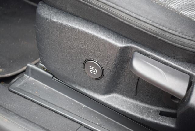 Ford PUMA 1.0 EcoBoost Hybrid Titanium X Airco, Navi, TwoTone, Km 93600 !!