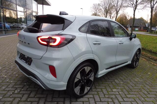 Ford PUMA 155pk ST-Line X LED, 19 inch, Trekhaak, Panodak, Winter-Pack, Driver Pack nw 47.500,-