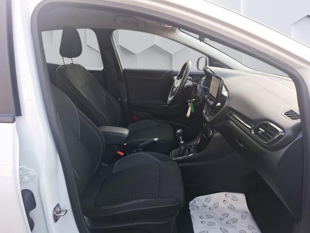 Ford PUMA 1.0 EcoBoost Titanium. 2023, 19.000 km Alle optie's.