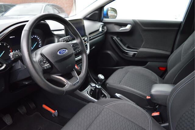Ford PUMA 124PK EcoBoost Hybrid Titanium NL-Auto / Winterpakket / Led verl. / Apple,android / Navi