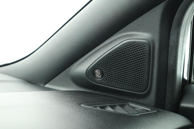 Ford PUMA 1.0 155pk Hybrid ST-Line X First Edition Trekhaak Camera B&O Stoelverwarming Keyless Navigatie