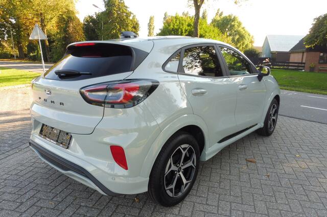 Ford PUMA Nwe nw model Hybrid ST-Line Comfort en Winter Pack 10.000,- korting