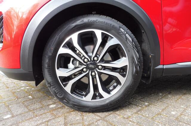 Ford PUMA nwe.model 125pk Hybrid Titanium Navi Camera Trekhaak Elek.klep Winter-Pack BIJNA NIEUWE NED. AUTO