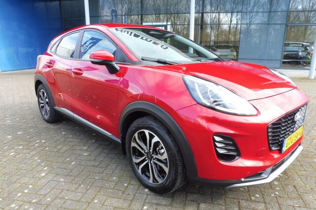 Ford PUMA nwe.model 125pk Hybrid Titanium Navi Camera Trekhaak Elek.klep Winter-Pack BIJNA NIEUWE NED. AUTO