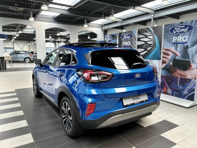 Ford PUMA EcoBoost Hybrid 125 pk Titanium | Pano | Elek achterklep | Winterpack | Adapt. Cruise | Dodehoek detectie | 360 Camera | Fabr. Gar. t/m 02-2029