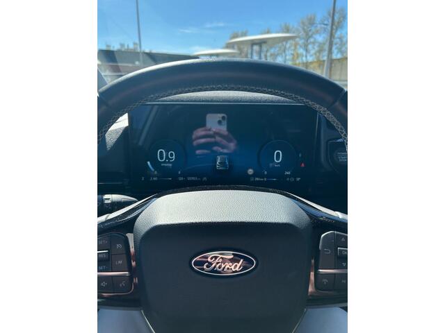 Ford PUMA 1.0 EcoBoost Hybrid Titanium | Trekhaak | Stoel + Stuurverwarming | Lichtmetalen Velgen |