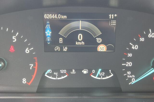 Ford PUMA 1.0 EcoBoost Hybrid Titanium