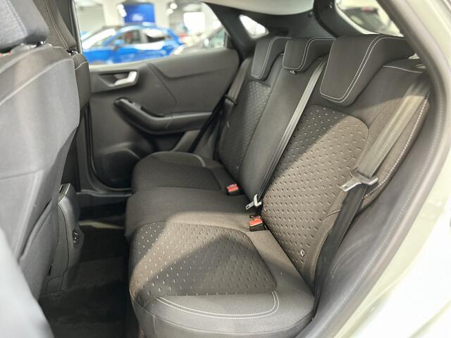 Ford PUMA EcoBoost Hybrid 125pk Titanium | Trekhaak | Pano | Winterpack | Adapt. Cruise | Dodehoek detectie | 360 Camera | Fabr. Gar. t/m 07-2029