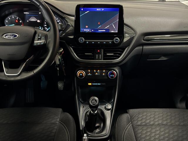 Ford PUMA 1.0 EcoBoost Hybrid Titanium 126 PK TURBO NAVI CARPLAY PDC LMV TREKHAAK