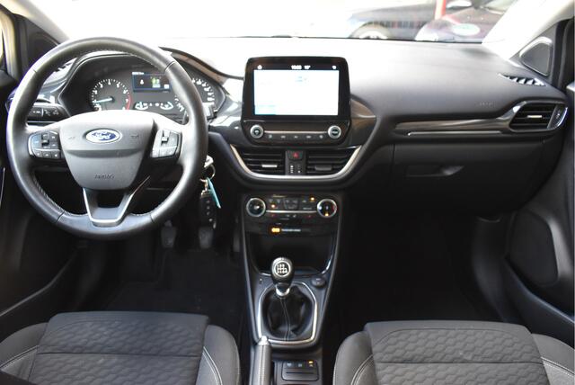 Ford PUMA 1.0 EcoBoost Hybrid Titanium Afn. trekhaak, Cruise, Carplay, Camera, PDC, Stoelverwarming