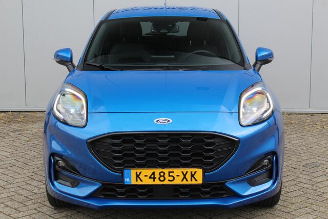 Ford PUMA 1.0-125pk EcoBoost Hybrid ST-Line X. Zeer nette wagen ! Slechts 35.000km ! Autm. airco, cruise cntrl, premium soundsyst., LED verl., navigatie, telefoonvoorb., trekhaak afneemb., stoel, stuur en voorraamverwarming. etc.