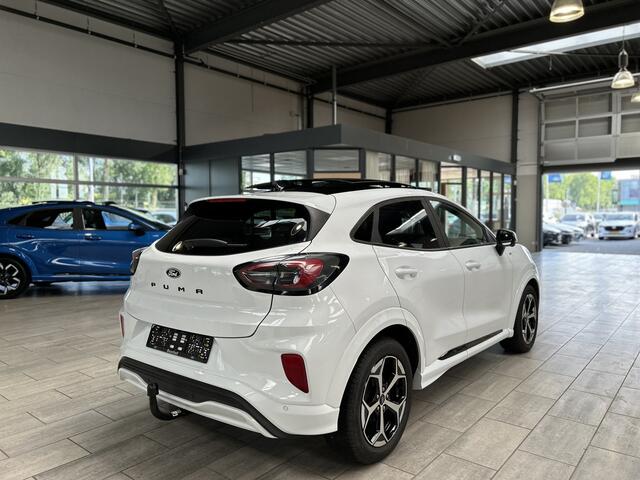 Ford PUMA EcoBoost 125 pk Hybrid ST-Line | Trekhaak | Winter Pack | Adapt. Cruise | Pano | FULL LED | Elektr. achterklep |