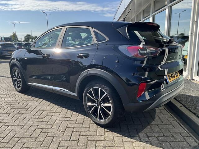 Ford PUMA 1.0 EcoBoost Hybrid Titanium