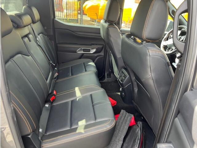 Ford RANGER 2.0 D 150KW Wildtrak Double Cab 5P AUTOM. 4WD 3900KM!!