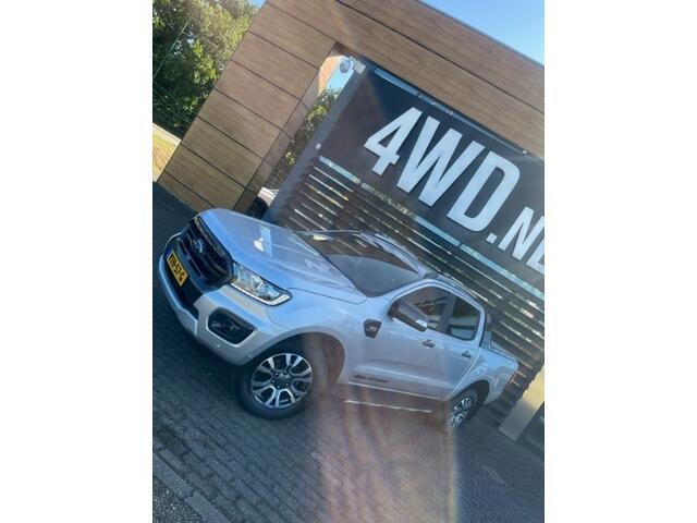 Ford RANGER 3.2 TDCi AUT DC 5 PERS BE- TREKKER / NAVI CLIMA /LEDER 3500 KG 6MND ¤ 34495 EXCL GAR ¤ Auto in zeer goede staat , dealer onderhouden schadevrij voorzien van alle luxe / leder navi/ clima/cruise / aut inparkeren ect . mag 3500 KG trekken