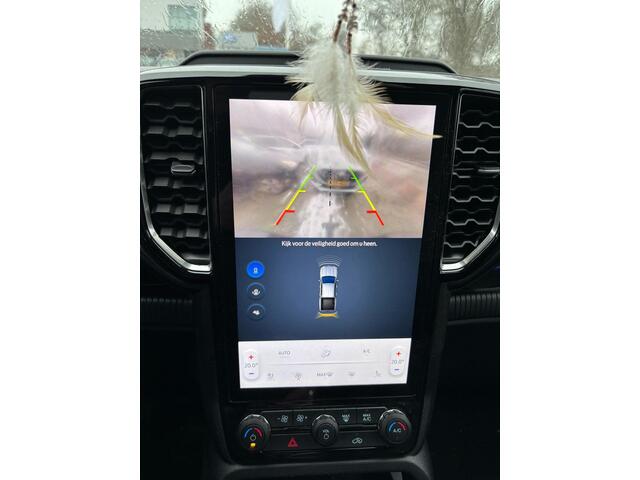 Ford RANGER 2.0 Super Cab EcoBlue Wildtrak 204pk Automaat | Trekhaak | Lederen Bekleding | Rollertop | 3.500kh Trekgewicht | Adaptieve Cruise