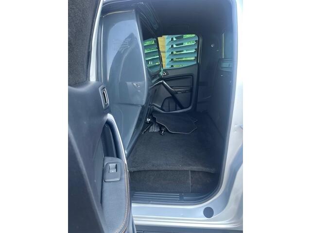 Ford RANGER 2.0TD AUT DC 2 PERS VAN LEDER /NAVI/CLIMA/CRUISE / 3500 KG 6 MND GAR ¤32.849 excl Auto in zeer goede staat EURO 6 dealer onderhouden schade vrij . FISCAAL VOORDELIG GRIJS KENTEKEN afleverpakket en garantie naar keuze
