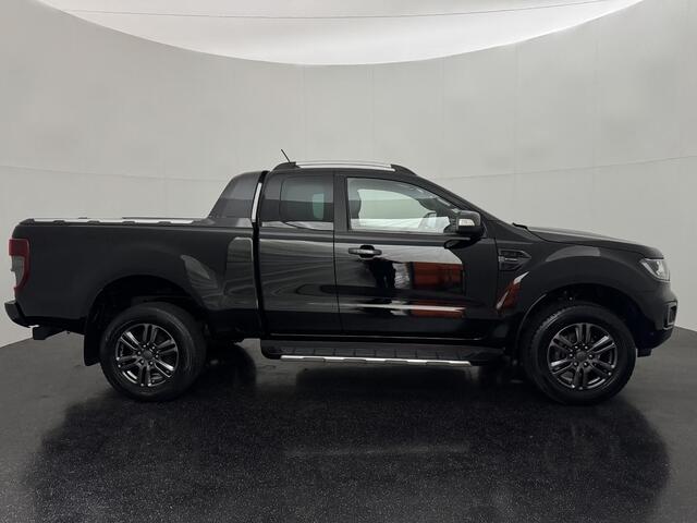 Ford RANGER 2.0 EcoBlue Wildtrak Supercab met o.a. een Achteruitrijcamera, Parkeersensoren voor en achter, Adaptieve Cruise Control en een Trekhaak
