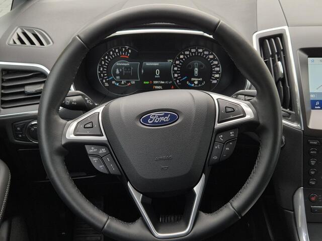 Ford S-MAX 2.5i HEV Luxury 5P Automaat / Trekgewicht 1.750 kg / Apple Carplay Android Auto / Allseason banden / Stoelverwarming / Achteruitrijcamera / Elektrische achterklep / Navigatie / Adaptief CC / Climate control / Keyless Entry/Start /
