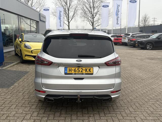 Ford S-MAX 2.0L ST-Line Panoramadak | Stoelverwarming | Trekhaak | Voorruit verwarming |