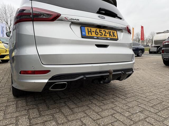 Ford S-MAX 2.0L ST-Line Panoramadak | Stoelverwarming | Trekhaak | Voorruit verwarming |
