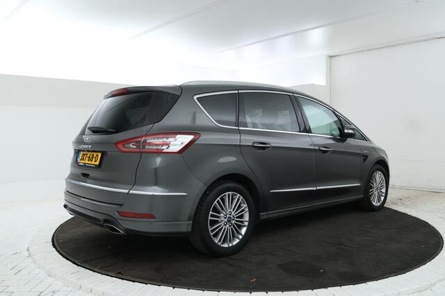 Ford S-MAX 2.0 Vignale 177Pk, Navigatie, Leer, Climate,