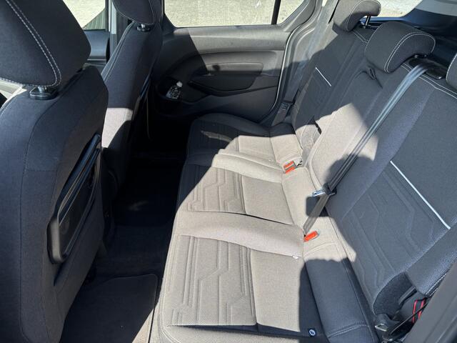 Ford TOURNEO CONNECT Compact 1.0 Turbo Titanium Panoramadak / Parkeersensors
