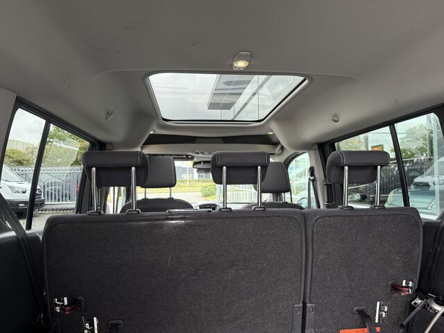 Ford TOURNEO CONNECT Grand 5+1 Rolstoelauto 1.5 TDCi Titanium (Mooie complete 5+1 Rolstoelauto!)