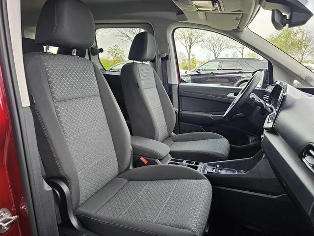 Ford TOURNEO CONNECT 1.5 EcoBoost PHEV L2 Limited 150pk | 5 persoons | Achteruitrijcamera | Navigatiesysteem | Virtual cockpit | Adaptive cruise | Stuur- en stoelverwarming | Nieuwstaat!