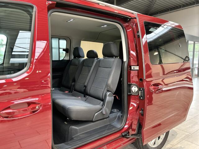 Ford TOURNEO CONNECT 1.5 PHEV 150pk Titanium | Trekhaak | Lengte 2 | Winterpack | Adaptive Cruise | Dodehoek detectie | AGR | Garantie t/m 01-2030 |