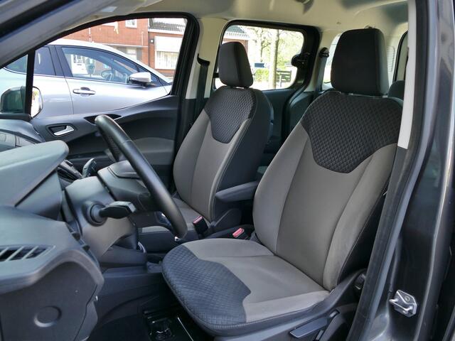 Ford TOURNEO COURIER 1.0 Titanium | verwarmde voorruit | parkeersensoren | cruise control