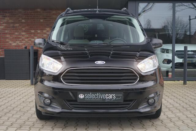 Ford TOURNEO COURIER 1.0 EcoBoost 75kW Titanium , 5-zitter, Trekhaak, 1e eigenaar.