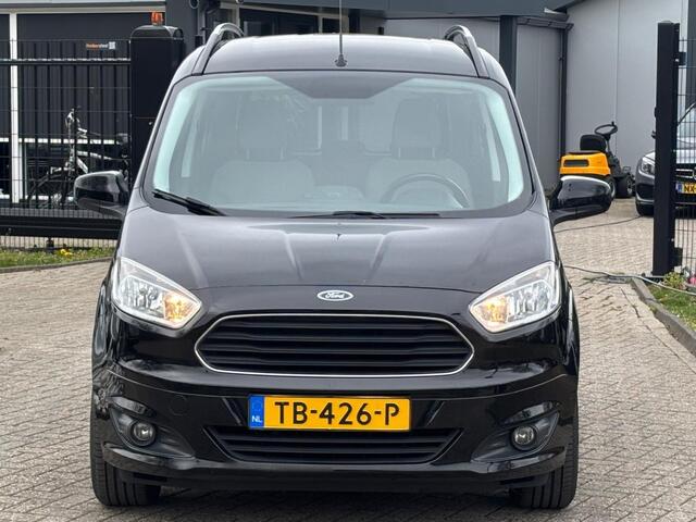 Ford TOURNEO COURIER 1.0 Titanium 2017 Trekhaak 5-Persoons