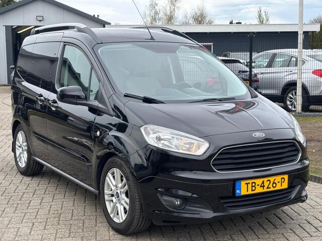 Ford TOURNEO COURIER 1.0 Titanium 2017 Trekhaak 5-Persoons