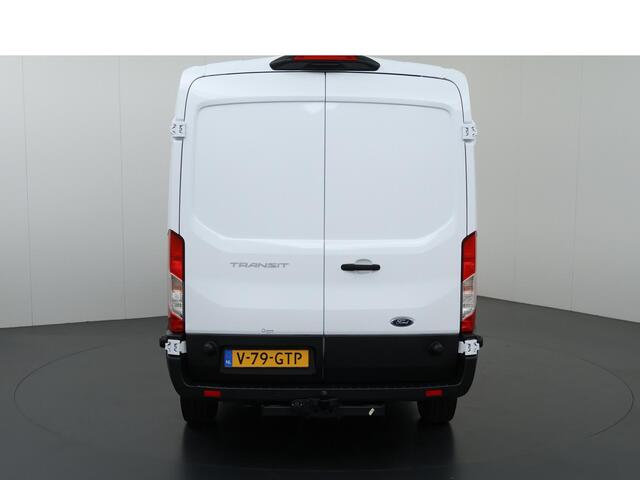 Ford TRANSIT 350 2.0 TDCI L3 H2 Trend Navigatie | Stoelverwarming | Trekhaak 2500 KG AHW | Airco | 3-Zits | NIEUW | Carplay - Android Auto | Laadruimte Pakket | Cruise Control | Multifuntioneel Stuurwiel