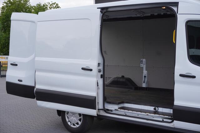 Ford TRANSIT 2.0 TDCI L2H2 EURO 6 - AC/climate - Navi - Cruise - ¤ 19.950,- Excl.