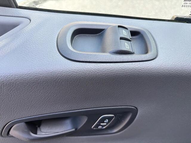 Ford TRANSIT Dubbelcabine Openlaadbak Airco Cruisecontrol Trekhaak 130PK BPM VRIJ NIEUW