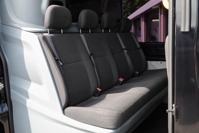 Ford TRANSIT L2H2 2.2Tdci 155Pk | Dubbele Cabine | 7-Persoons | Achteruitrijcamera | Trekhaak | Sidebars | 18''