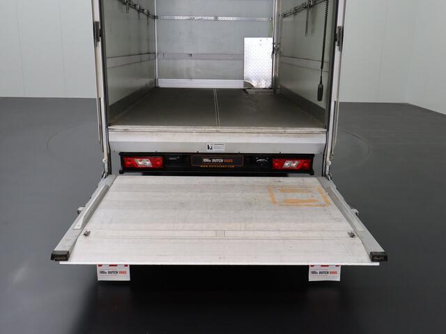Ford TRANSIT 2.0TDCi 130PK Bakwagen+Laadklep | Navigatie | Airco | Zijschufdeur