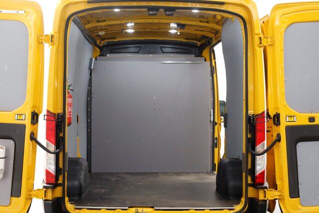 Ford TRANSIT 350 2.0 TDCI 130pk L3H2 Trend Airco/Trekhaak 2800kg 01-2021