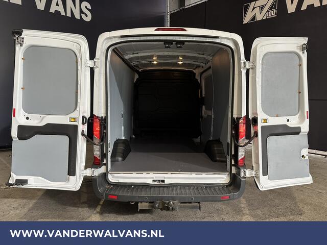Ford TRANSIT 2.0 TDCI 131pk L2H2 Euro6 Airco | 2800kg Trekhaak | Navigatie | Camera | Apple Carplay Android Auto, Cruisecontrol, Parkeersensoren, Bijrijdersbank