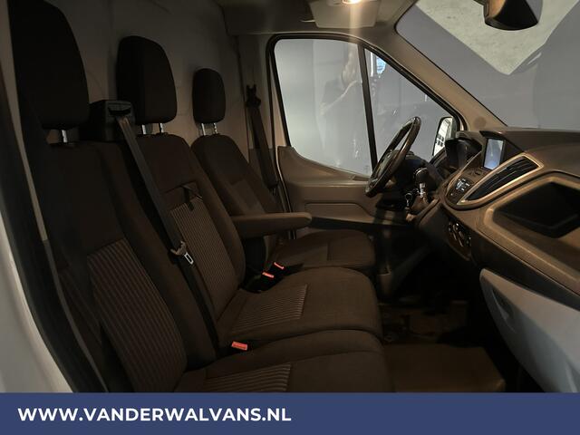 Ford TRANSIT 2.0 TDCI 131pk L2H2 Euro6 Airco | 2800kg Trekhaak | Navigatie | Camera | Apple Carplay Android Auto, Cruisecontrol, Parkeersensoren, Bijrijdersbank
