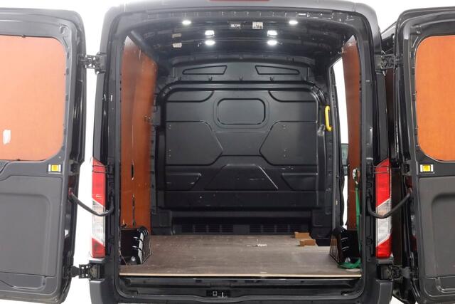 Ford TRANSIT 350 2.0 TDCI 170pk E6 RWD L2H2 Trend Airco/Navi Trekhaak 2800kg 06-2018