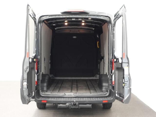 Ford TRANSIT 105pk L2H2 Trend Trekhaak Navigatie 360 Camera Cruise Control Airco