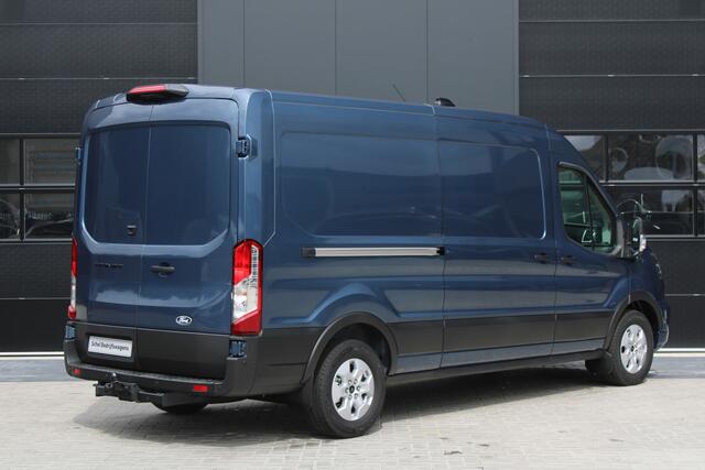 Ford TRANSIT 350 2.0 TDCI L3H2 Limited 165pk - Adaptive Cruise - Luchtvering - Blind Spot - 360 camera - Navigatie - Stoel-Stuurverwarming - Trekhaak - Rijklaar