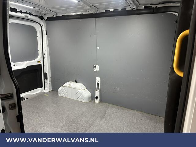 Ford TRANSIT 2.0 TDCI 130pk L2H2 Euro6 Airco | Camera | Android Auto | Cruisecontrol | 2550kg Trekhaak Elektrisch verstelbare bestuurdersstoel, Verwarmde voorruit, Parkeersensoren, Bijrijdersbank, Parkeersensoren