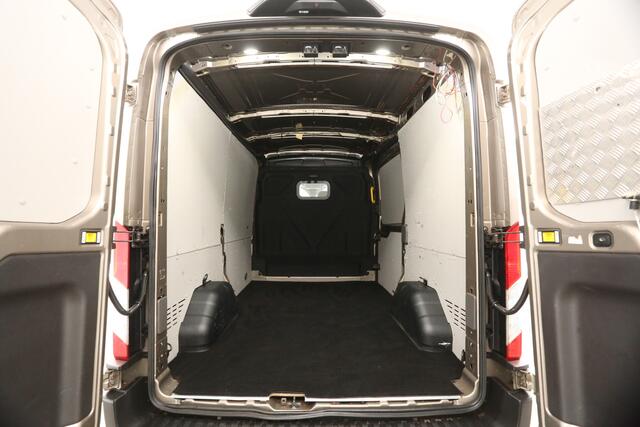 Ford TRANSIT 2.0 TDCI L2H2 | MARGE! | Automaat Airco Camera Cruise Carplay Navi LED PDC 3 Persoons 16"LMV Trekhaak